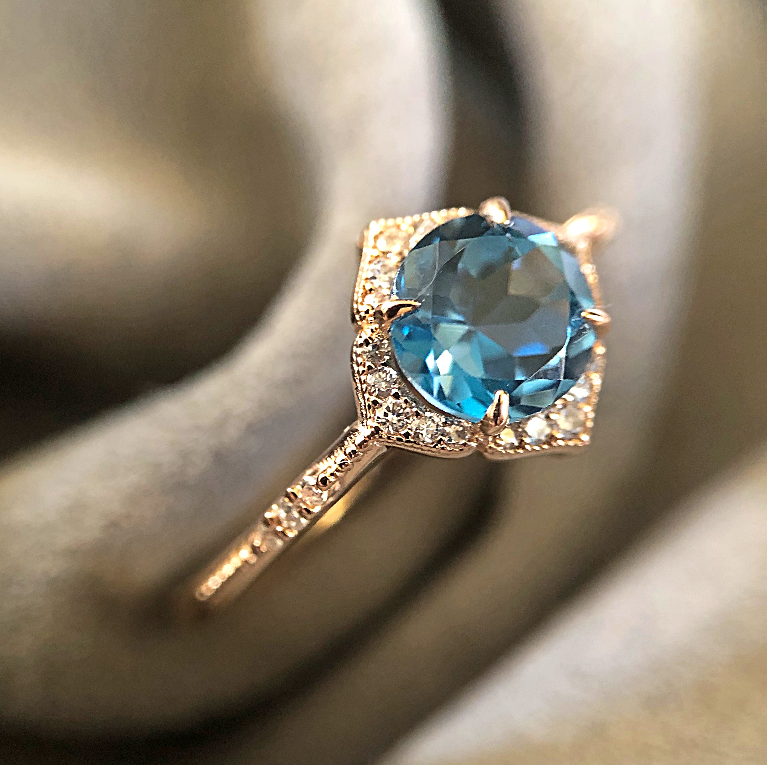 Art Deco London Blue Topaz ve Pırlanta Yüzük